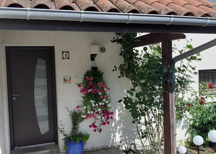 Holiday home Serenite Jussac