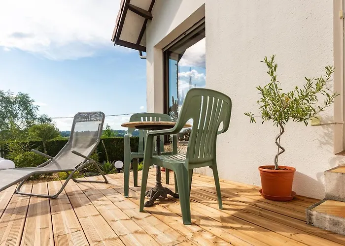 Holiday home Serenite Jussac